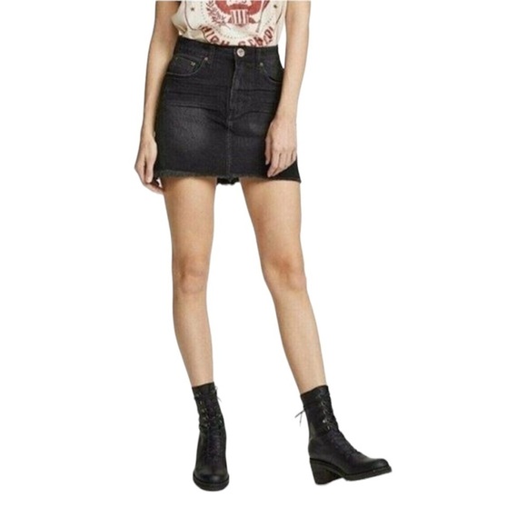 ONE X ONE TEASPOON JUNKYARD LOW RISE BLACK DENIM MINI SKIRT SIZE 27 - Picture 1 of 11